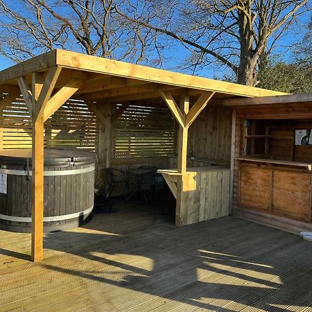 Отель Dukeries Retreat Ретфорд Экстерьер фото
